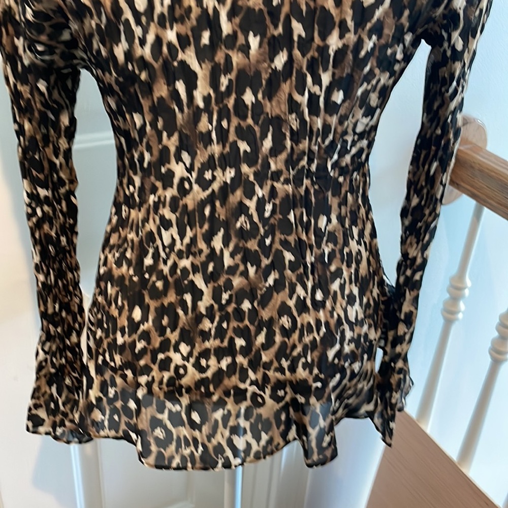 Caché Vintage Animal Print Ruffled Top - Picture 9 of 11